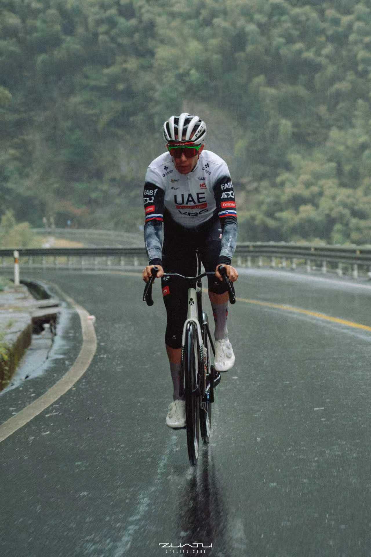 Zapatilla ciclismo Zuatu Colombia